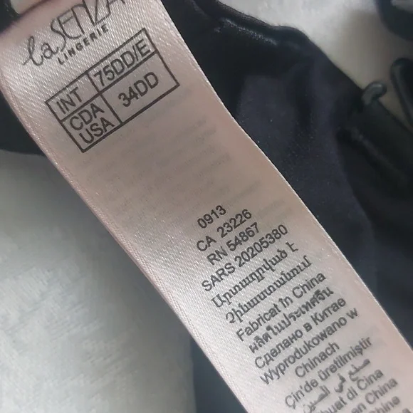 34DD, La SENZA Black Full Coverage Bra with Molded Cups - Picture 12 of 12